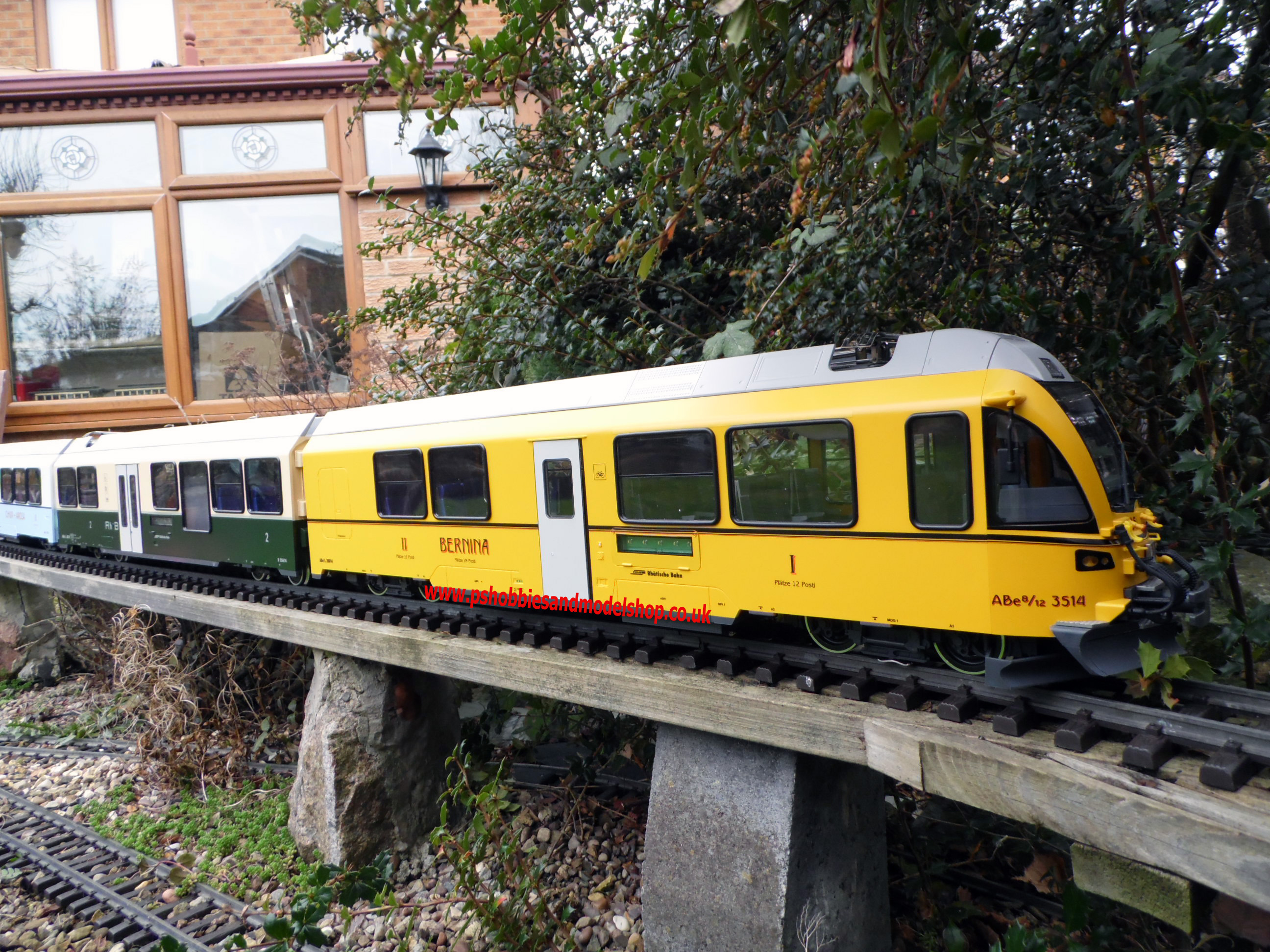 LGB 22227 RhB Triebzug ABe 8/12 "Allegra"