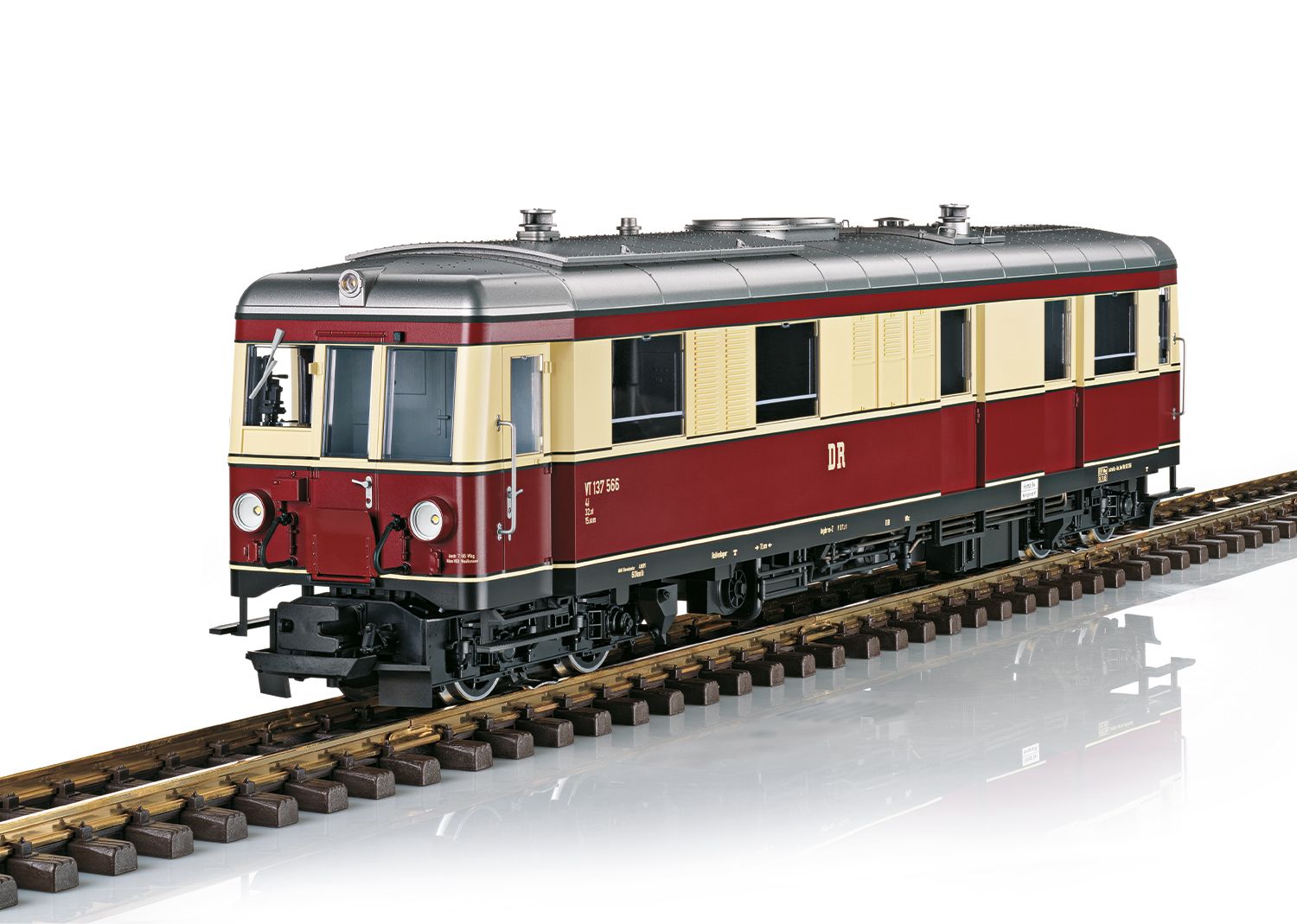 LGB 26391 DR VT137 Powered Railcar