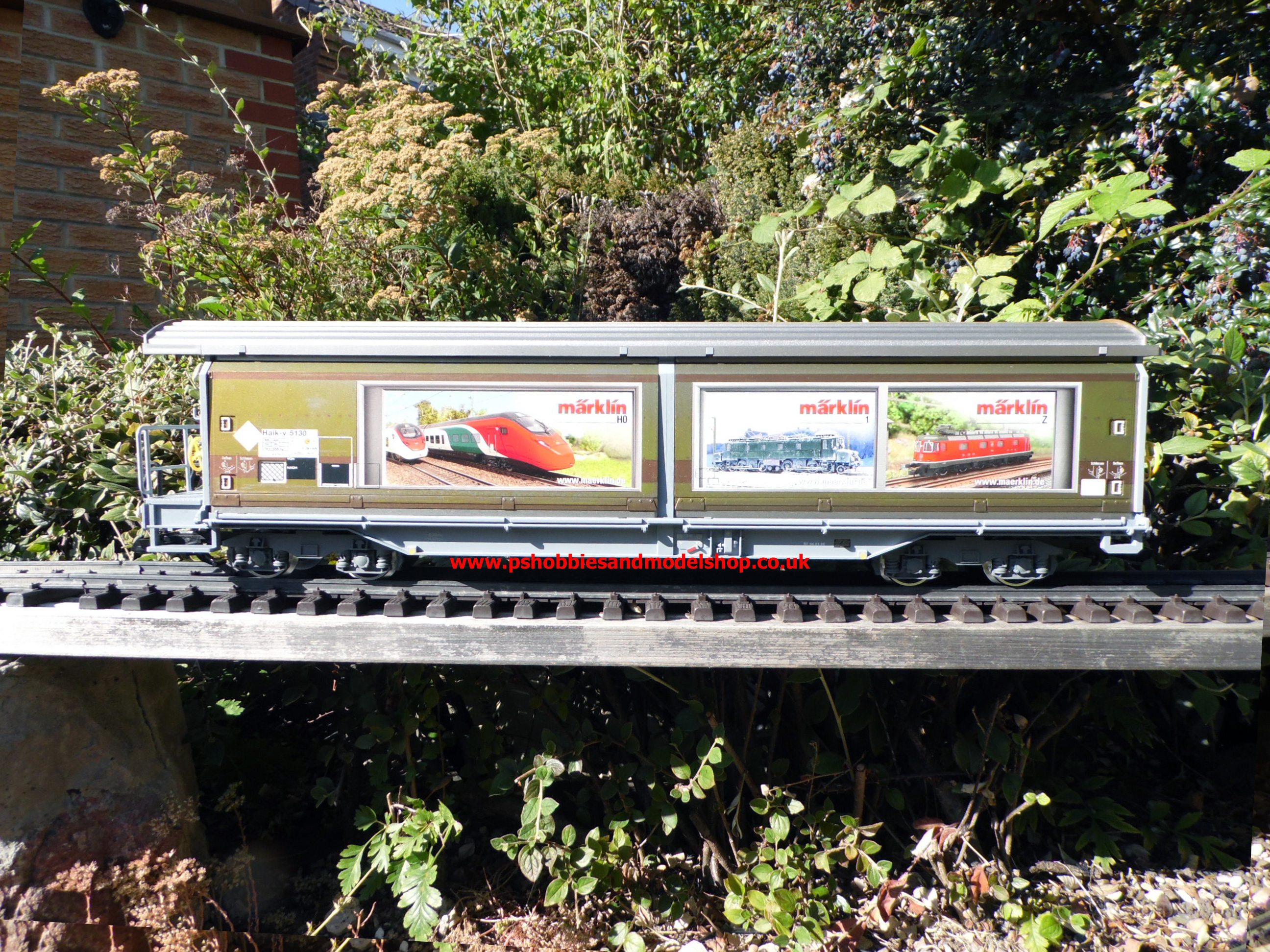 LGB 48576 Rhb Sliding Wall car