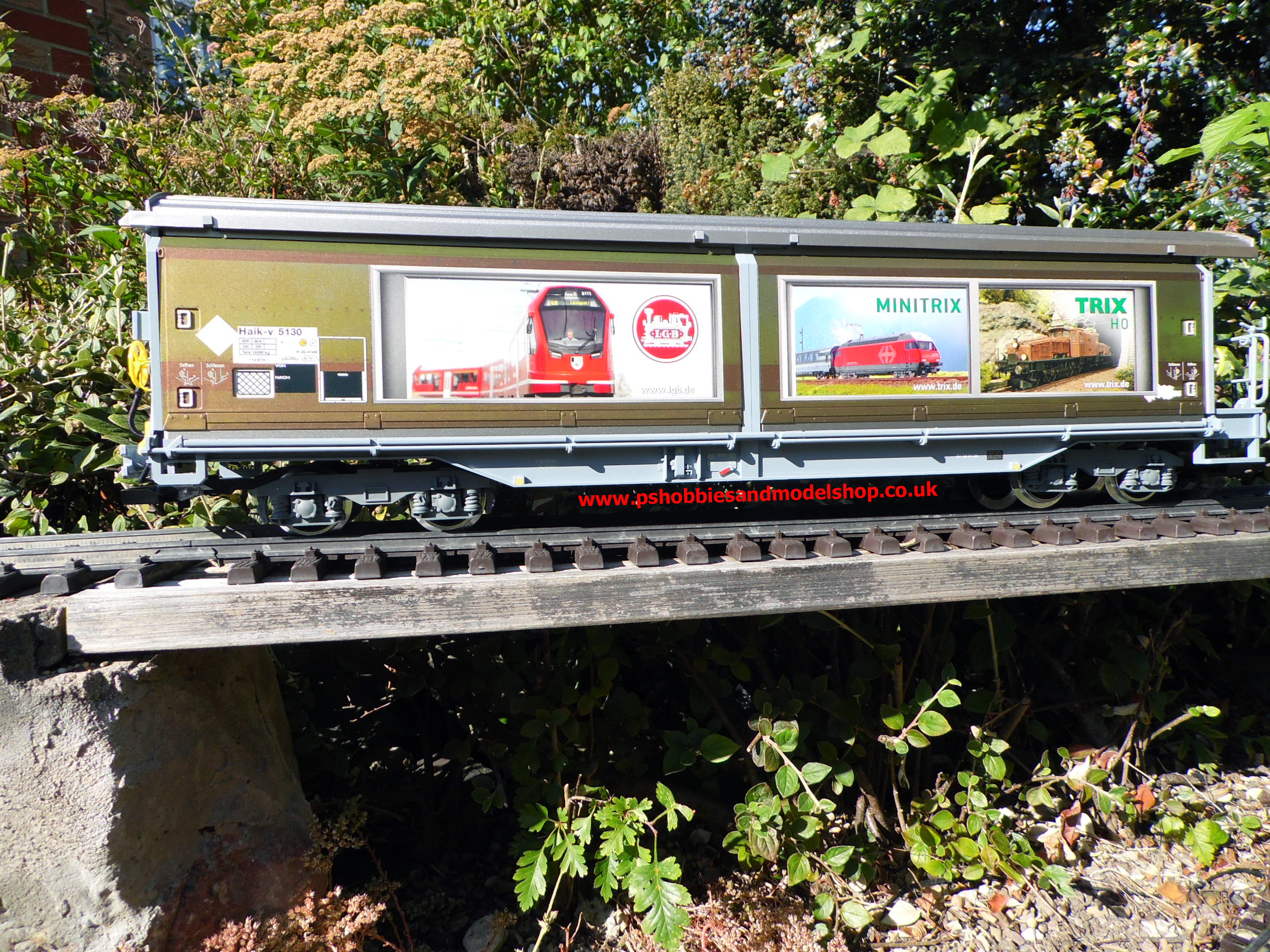 LGB 48576 Rhb Sliding Wall car