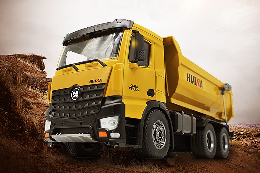 Huina 1582 R/C Tipper Dump Truck