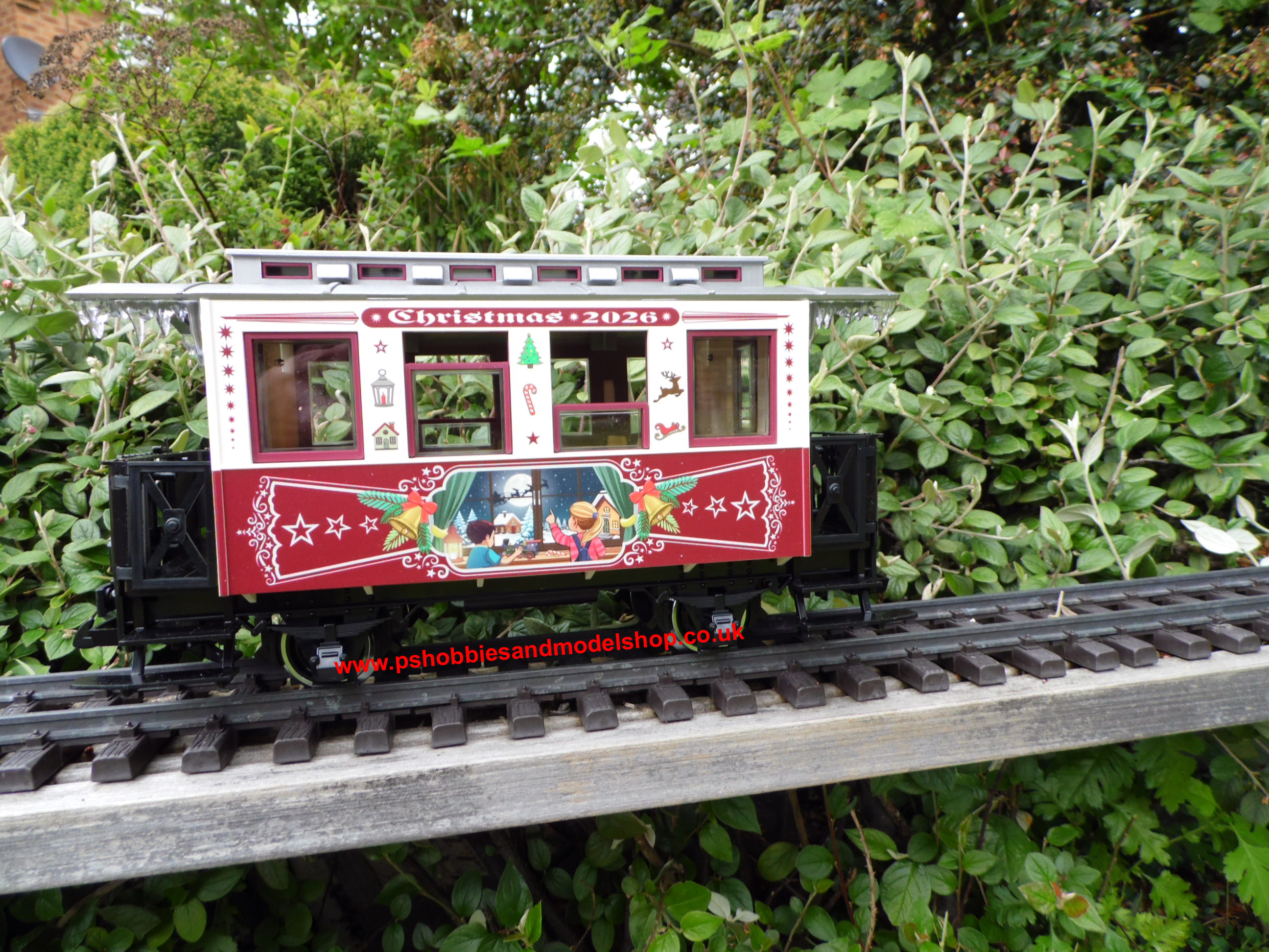 LGB 36026 Christmas coach 2026