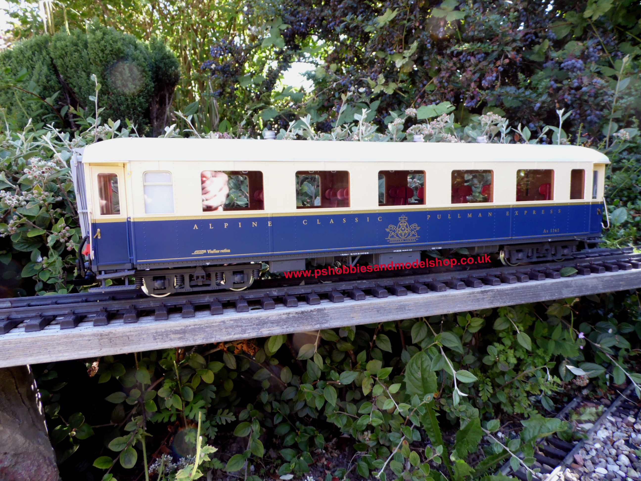 LGB 33520 Pullman Luxury Coach