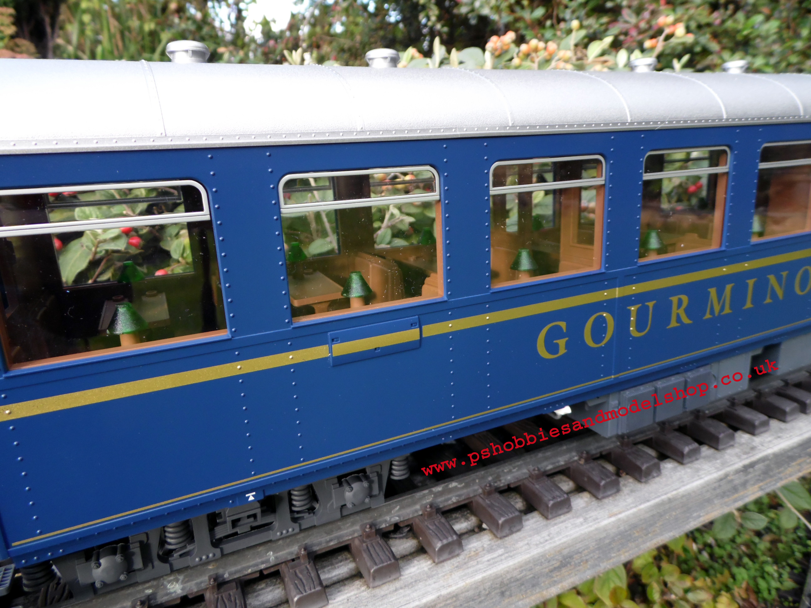 LGB 30552 Gourmino Restaurant Car
